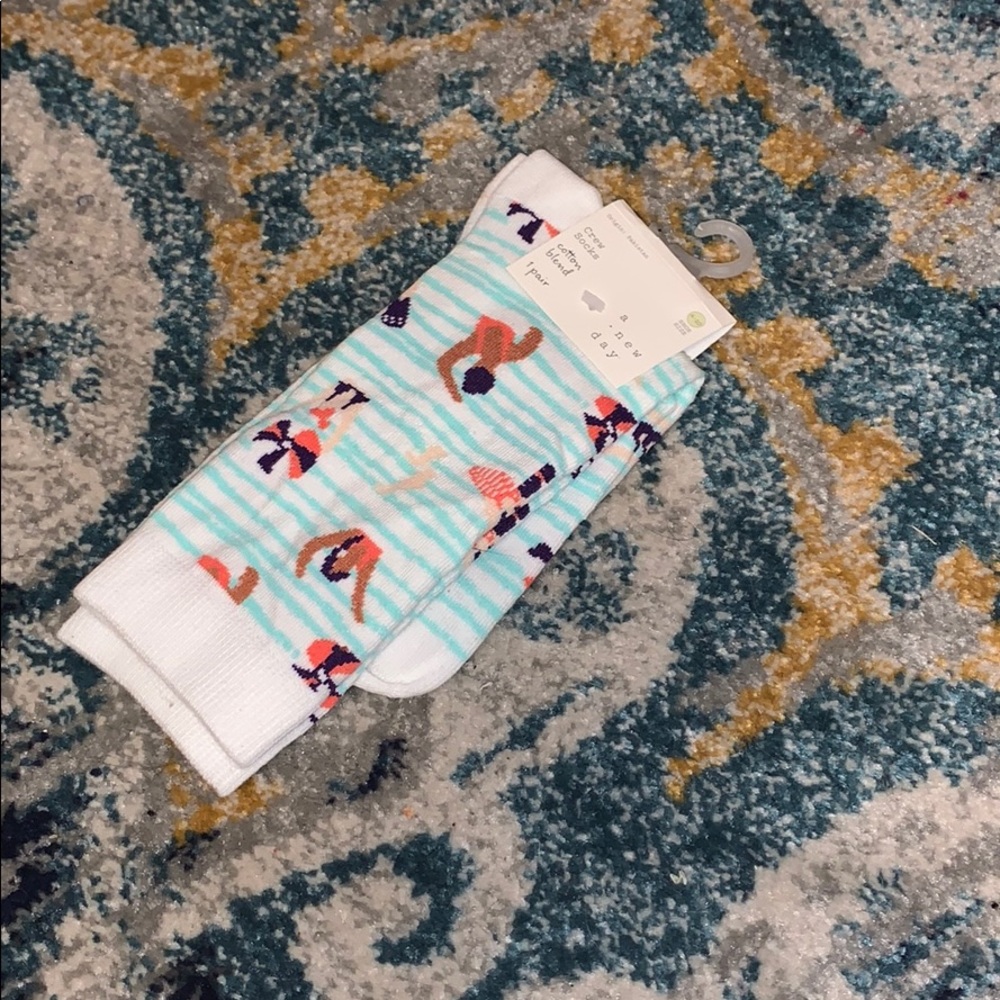 swimmer print crew socks